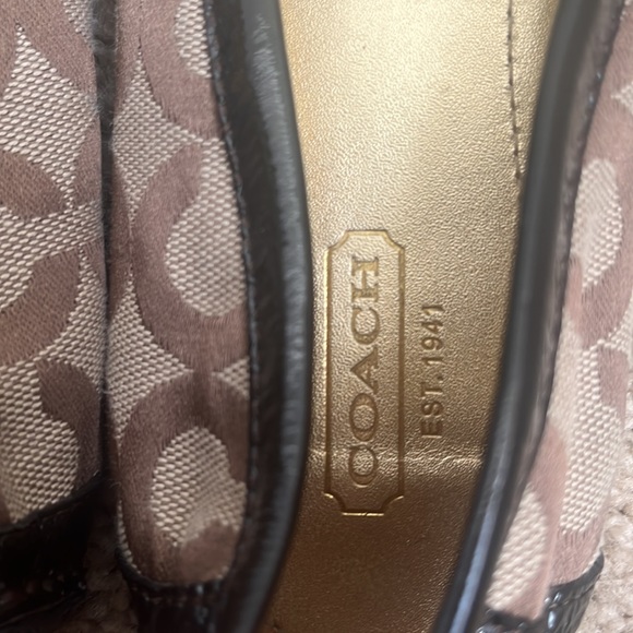 Coach Flats - Picture 12 of 12